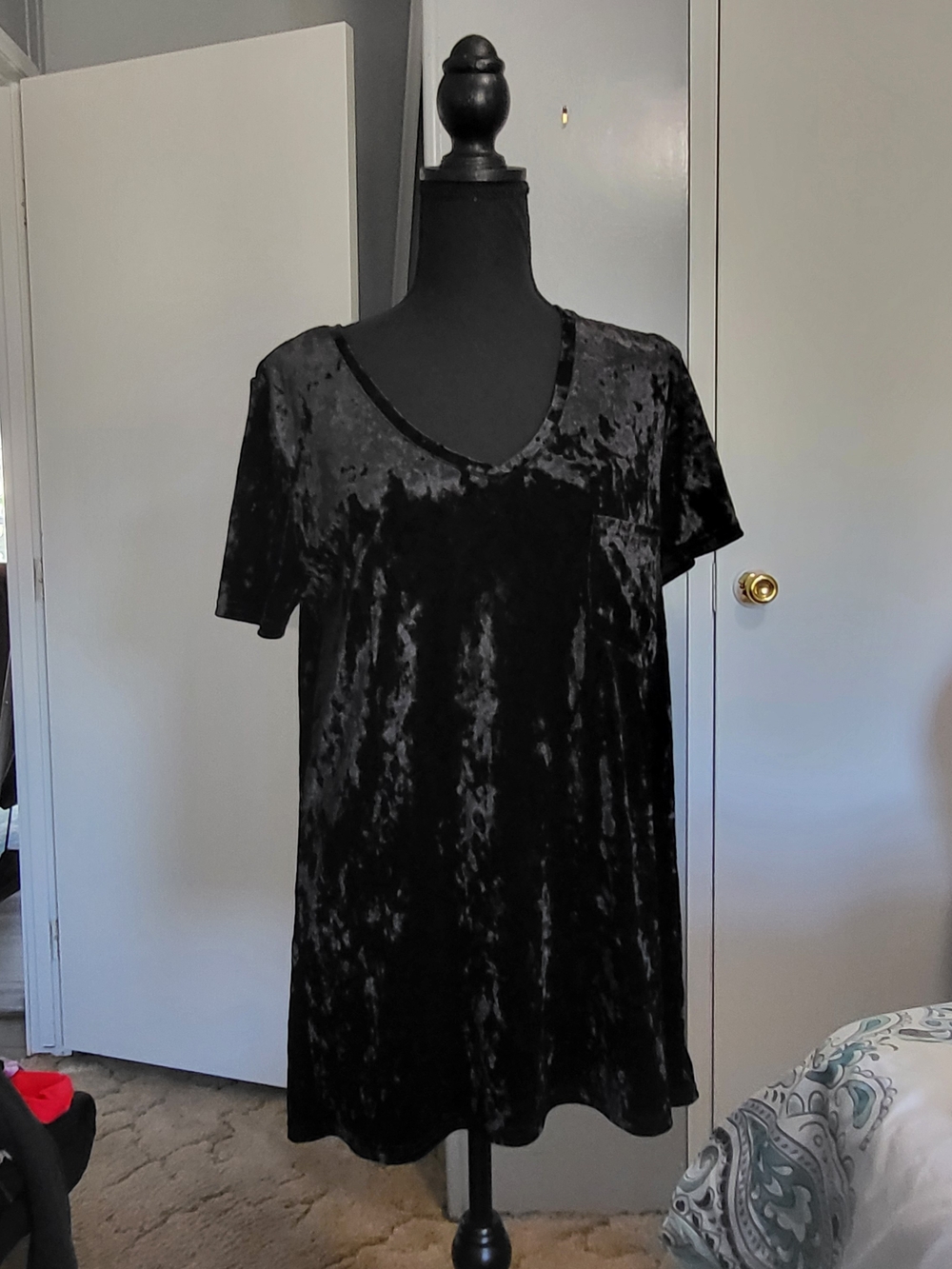 Black Crushed Velvet V-Neck Tunic